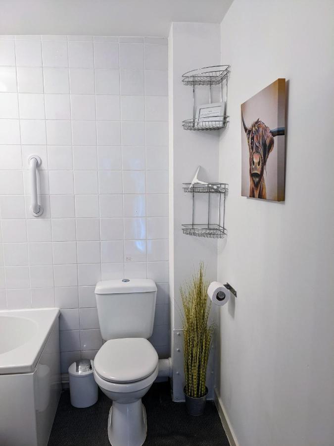 Ailnack Cottage -Cheerful Cottage With Secure Garden And Off Street Parking Sleeps 4 Tomintoul Bagian luar foto