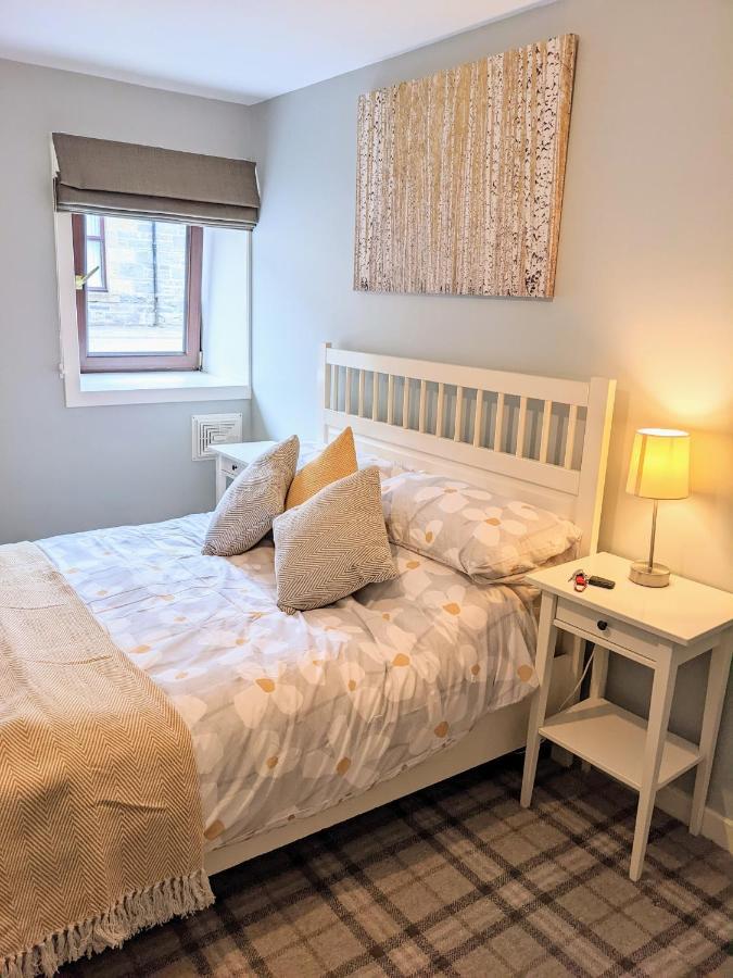 Ailnack Cottage -Cheerful Cottage With Secure Garden And Off Street Parking Sleeps 4 Tomintoul Bagian luar foto