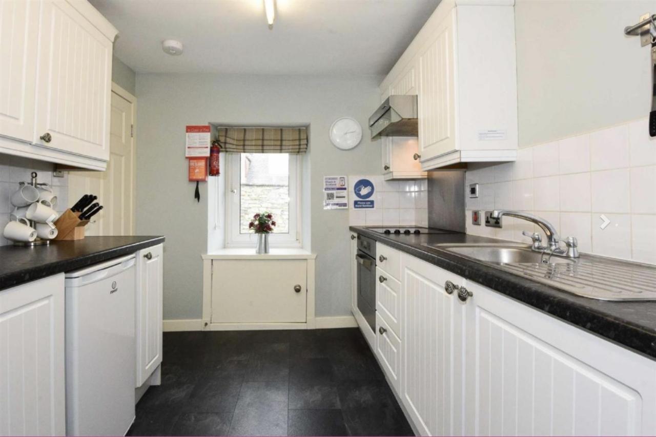 Ailnack Cottage -Cheerful Cottage With Secure Garden And Off Street Parking Sleeps 4 Tomintoul Bagian luar foto